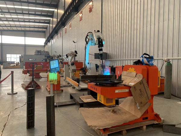 机器人自动焊接设备有哪些? 机器人自动焊接设备图片